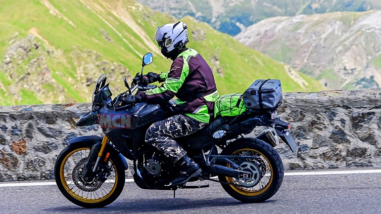 Νέος κινητήρας για τη V-Strom 650 της Suzuki